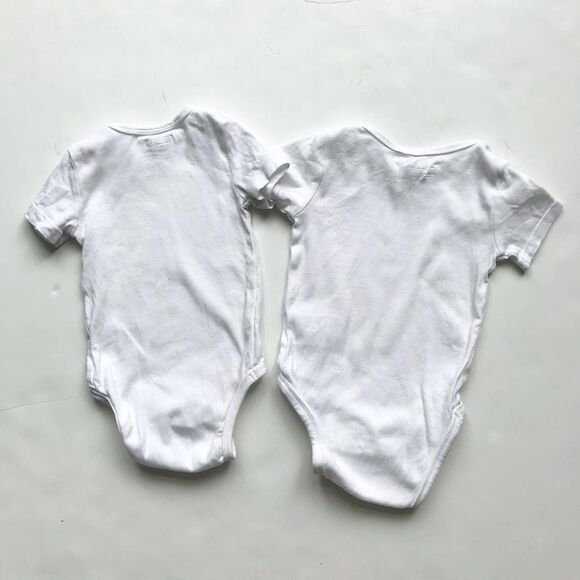 H&M white plain diaper shirts EUC/play 4-6m & 6-9m - Picture 7 of 7